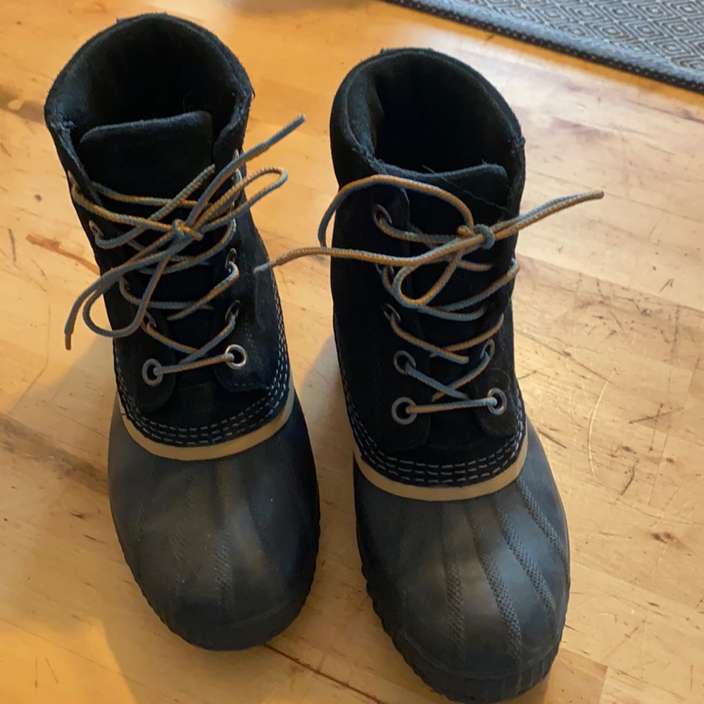 Sorel Black Snow Boots Water Proof - Used once
